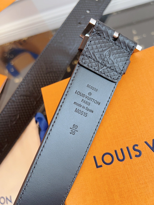 ルイヴィトンベルト細部ディテール